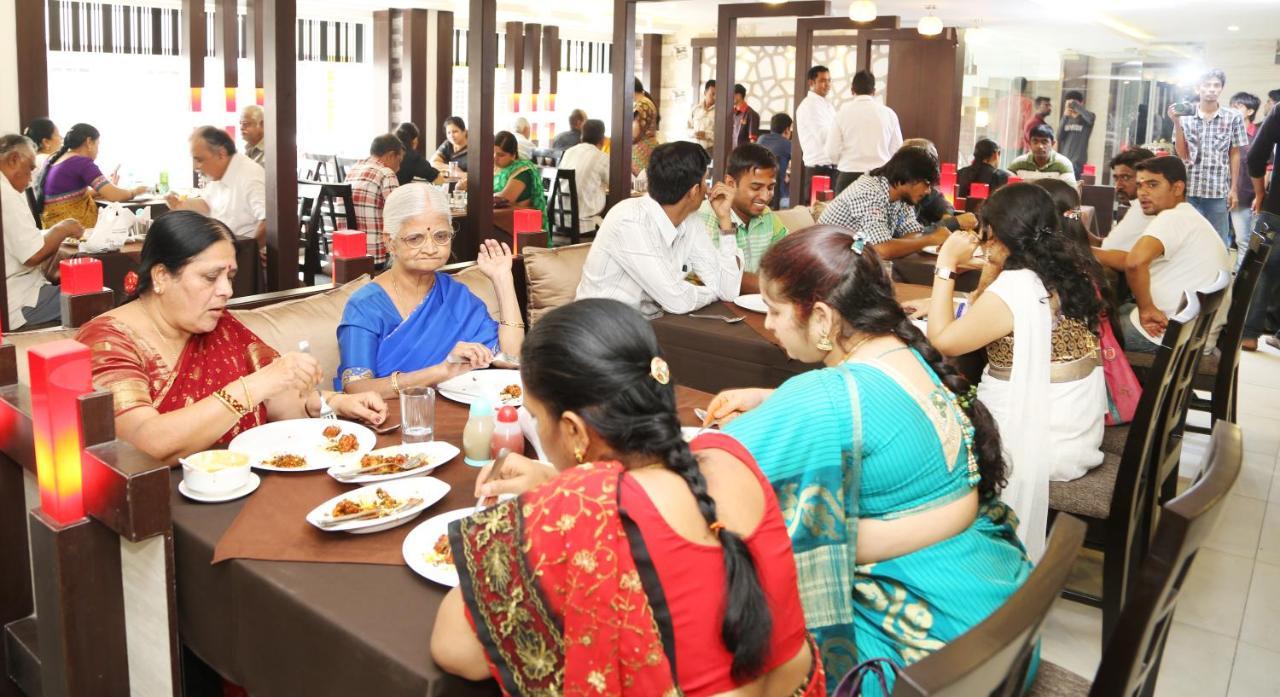 Moriz Inn Mysore Exterior foto